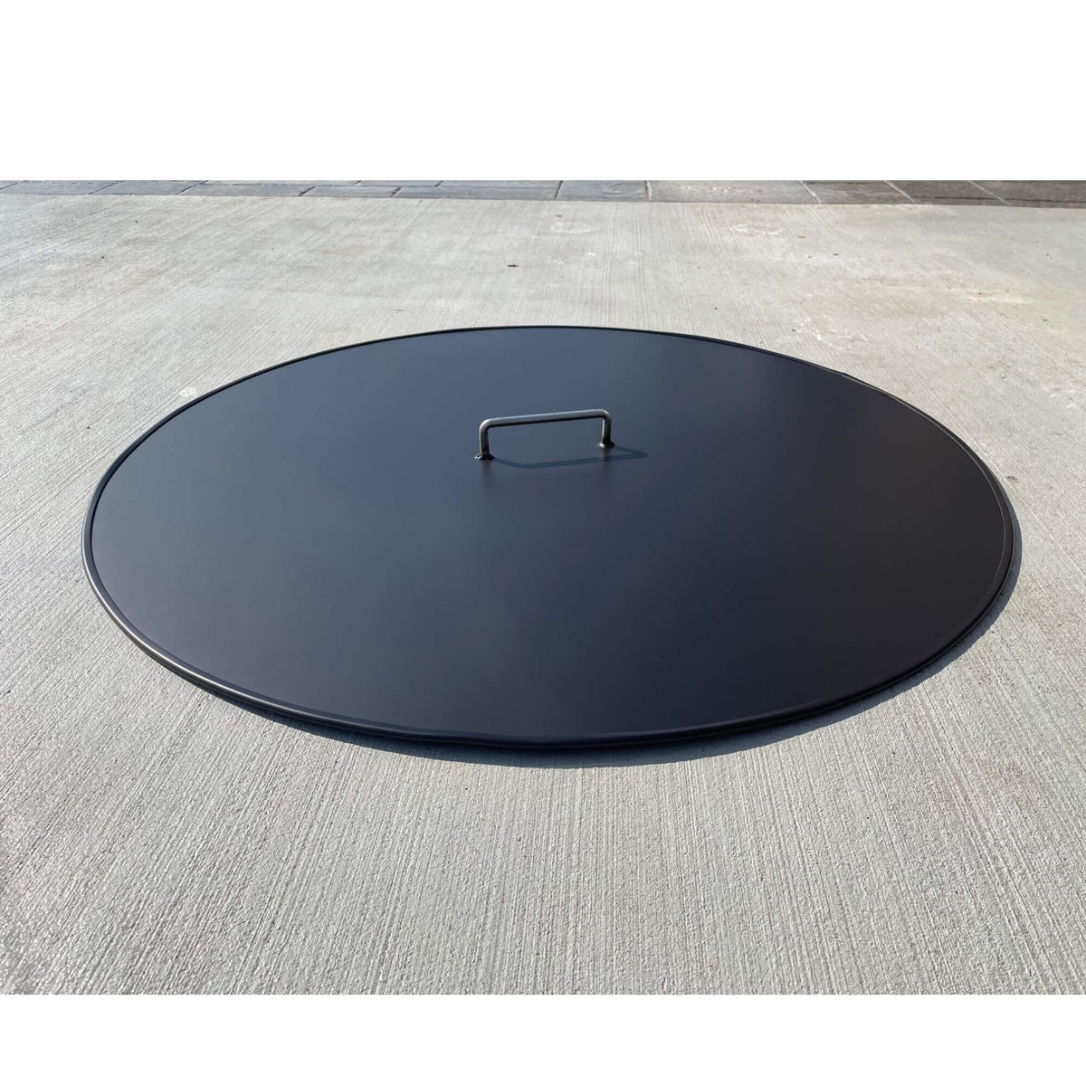 Master Flame one piece round fire pit cover snuffer lid with welded stainless steel handle